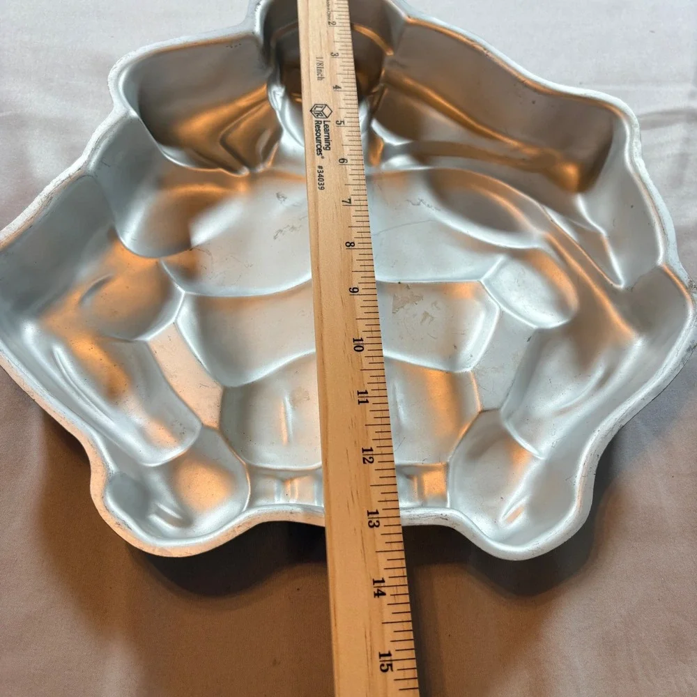 Wilton Superman Cake Pan Vintage 1977 DC Comics Aluminum Superhero Mold 502-212
